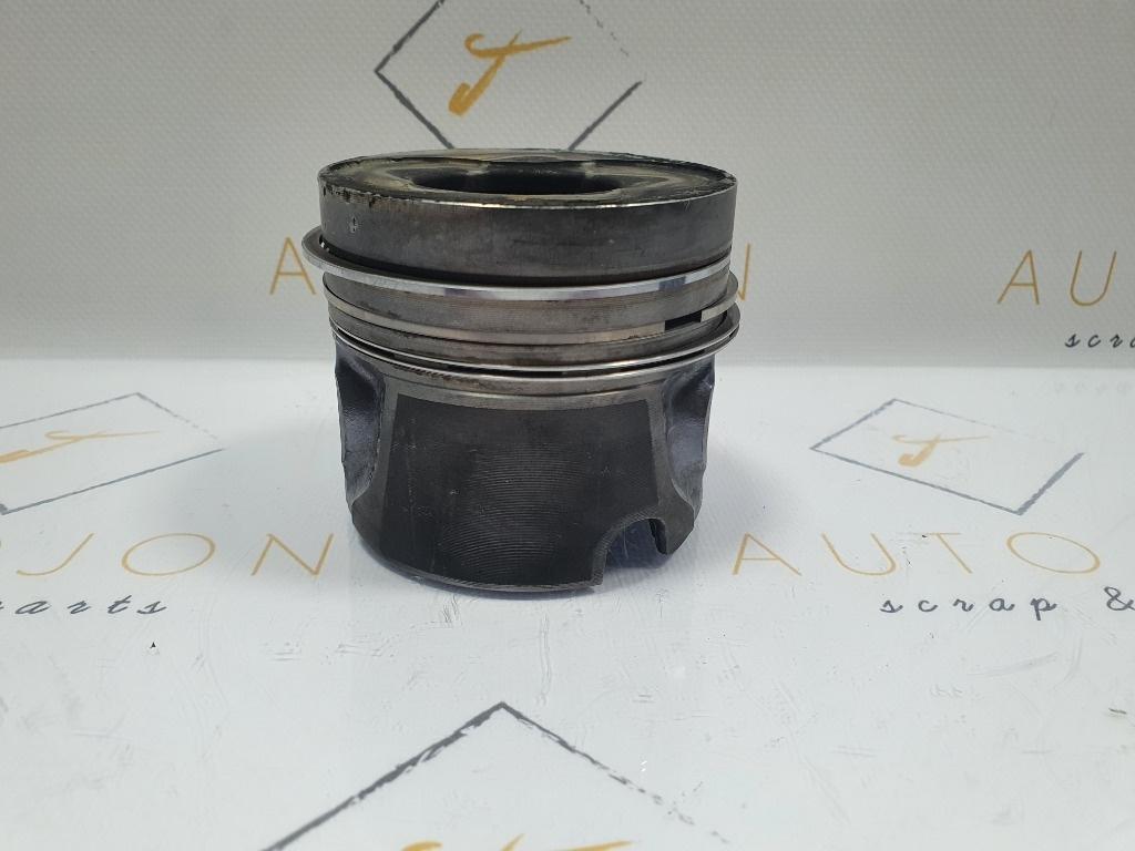 Piston 1/2 SKODA SUPERB 3U4 2001 - 2008 1.9 TDI AVF, AWX  038107065EL