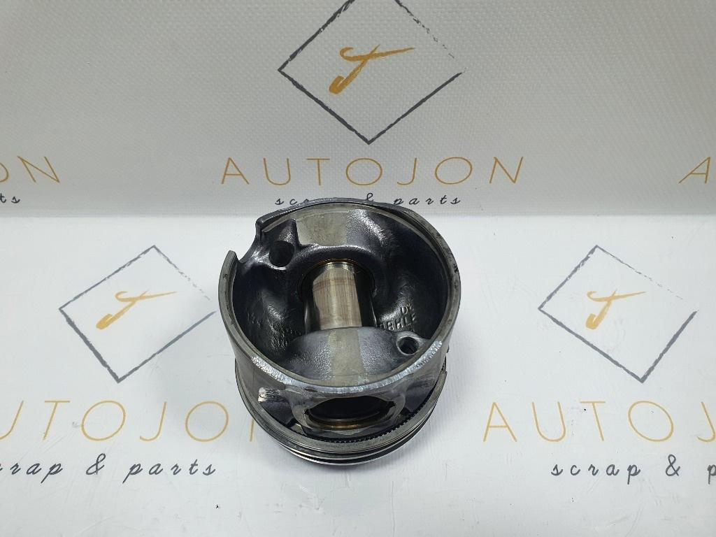 Piston 1/2 SKODA SUPERB 3U4 2001 - 2008 1.9 TDI AVF, AWX  038107065EL