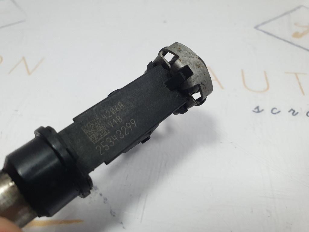 Injector combustibil OPEL ZAFIRA A F75_, T98 1999 - 20051.6 16V X 16 XEL, Z 16 XE 25343299