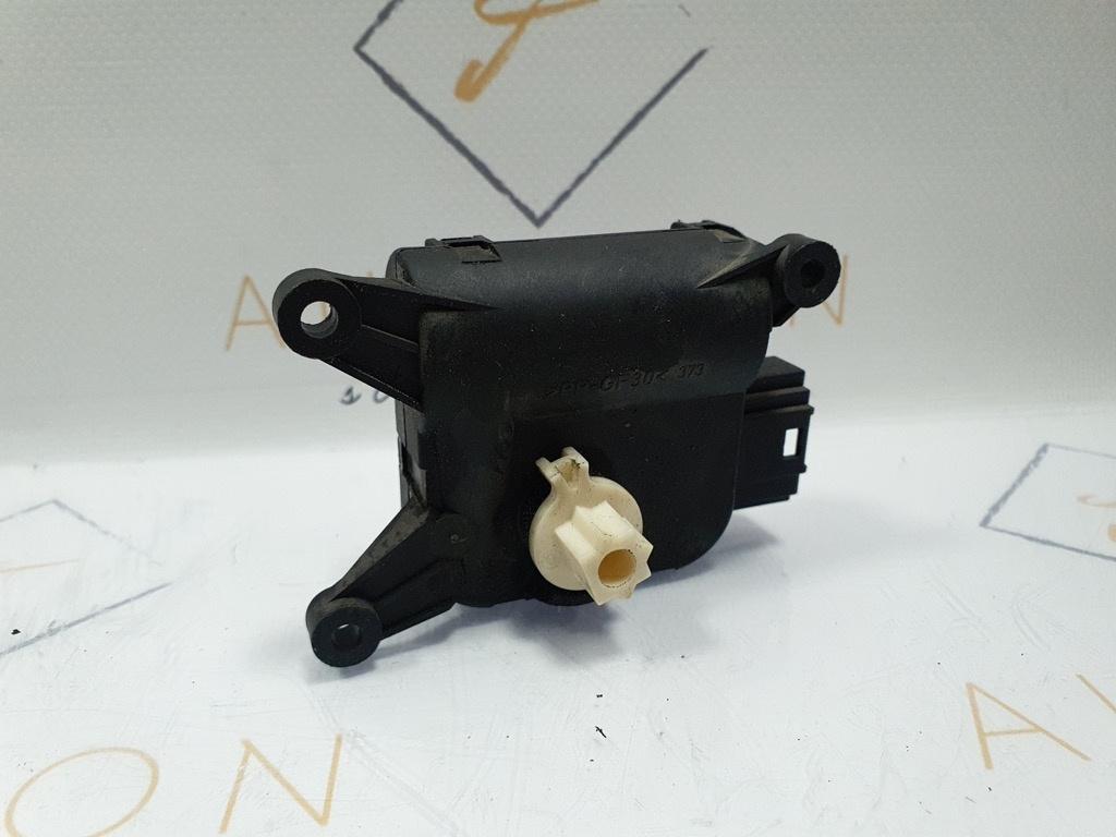 Motoras reglaj aeroterma V71 VOLKSWAGEN TOURAN 1T3 2010 - 2015 2.0 TDI CFHF, CLCA  0132801345  1K0907511