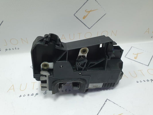 Broasca usa dreapta fata OPEL MERIVA X03 2003 - 2010 1.7 DTI Y 17 DT 13154792GF