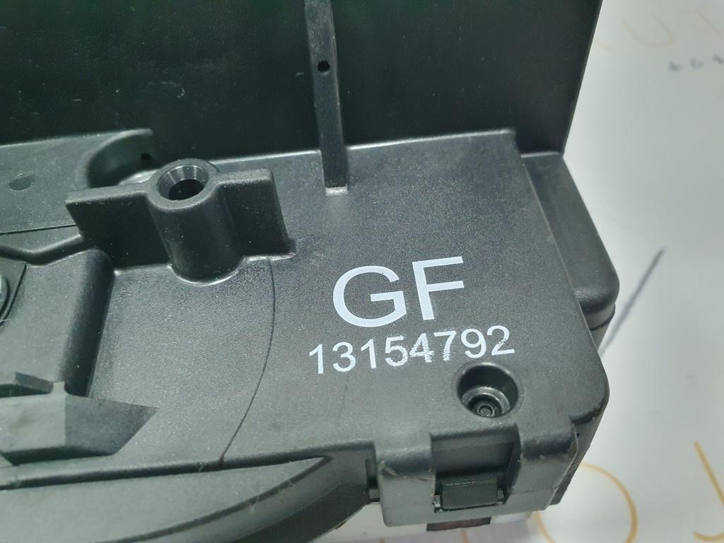 Broasca usa dreapta fata OPEL MERIVA X03 2003 - 2010 1.7 DTI Y 17 DT 13154792GF