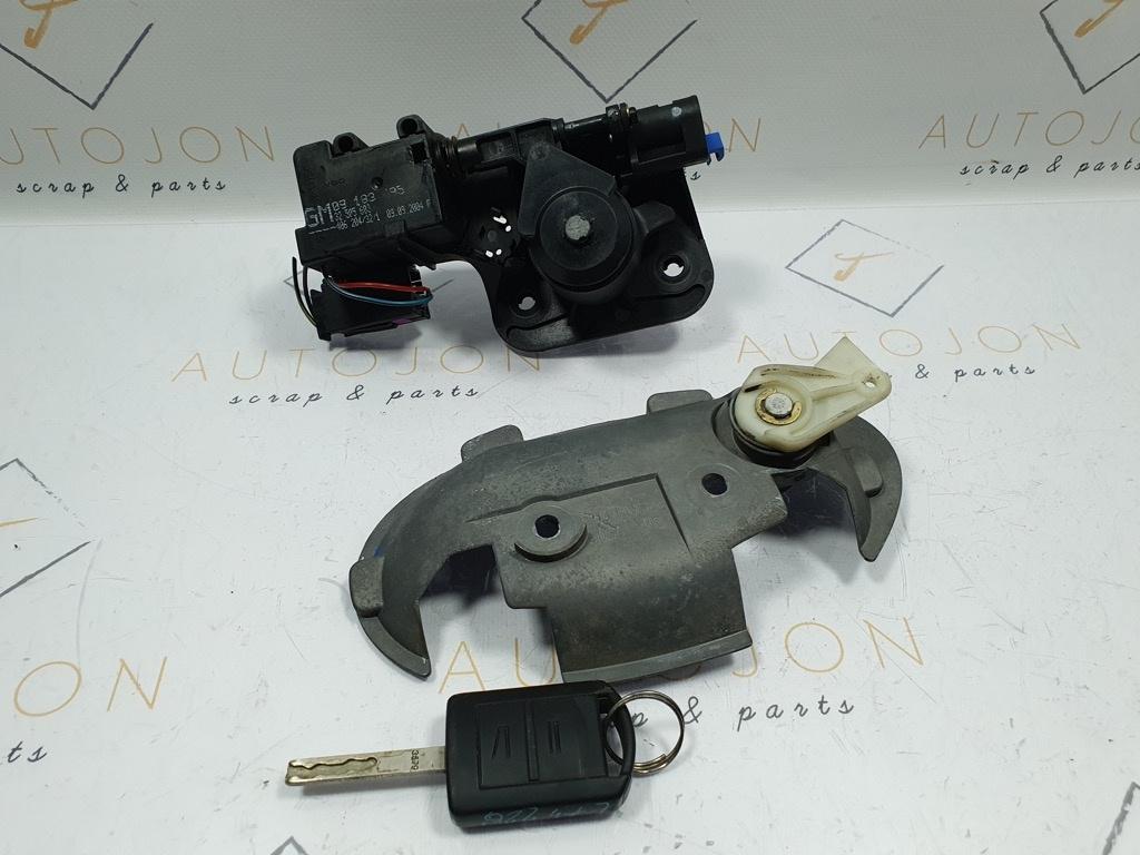 Set butuci cu cheie OPEL MERIVA X03 2003 - 2010 1.7 DTI Y 17 DT 13168317