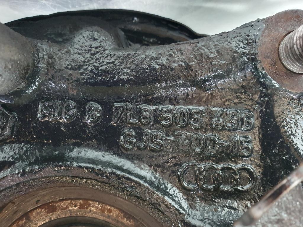 Fuzeta dreapta spate AUDI Q7 4LB 2006 - 2016 3.0 TDI quattro BUG 7L8505436