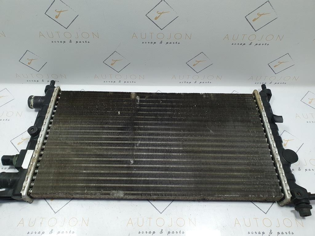 Radiator apa  OPEL CORSA C F08, F68, X01 2000 - 2009 8038845