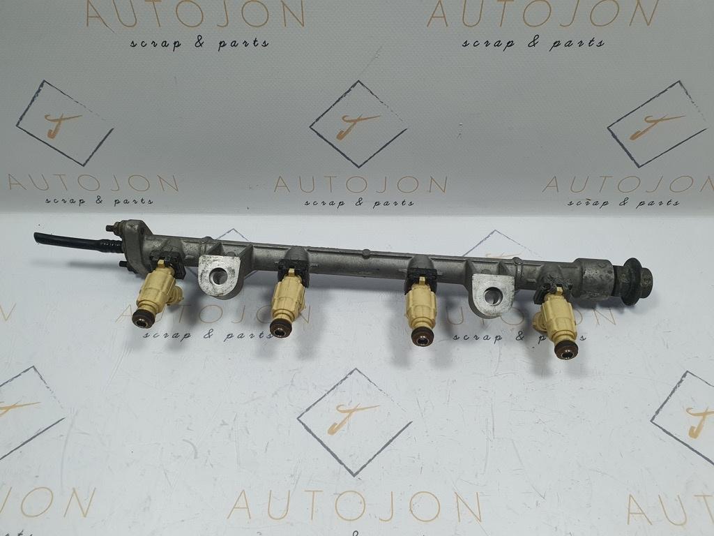 Rampa si injectoare HYUNDAI COUPE RD 1996 - 2002 1.6 i 16V G4GR 9260930013