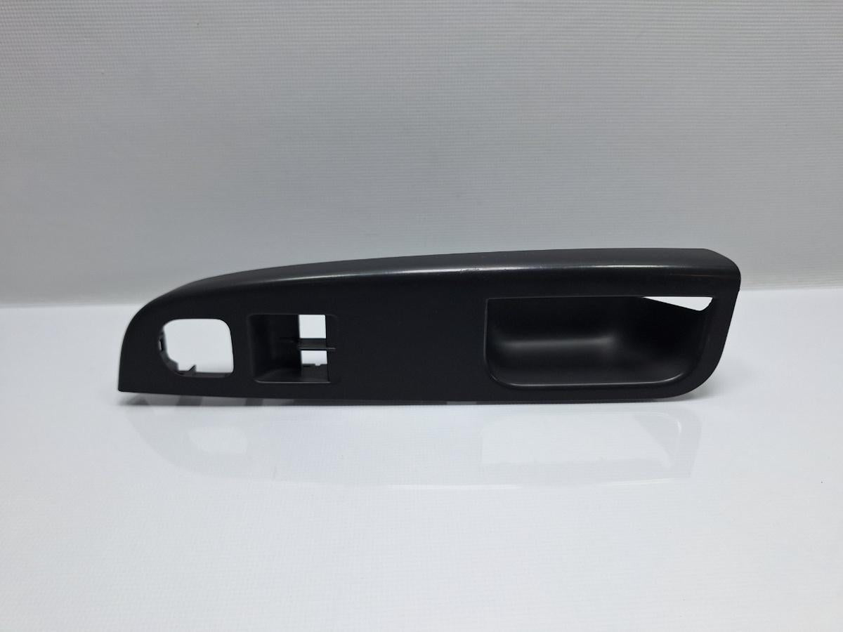 Maner usa stanga fata VOLKSWAGEN GOLF V 1K1 2003 - 2009 TDI BKC, BLS, BXE 1K3868049C