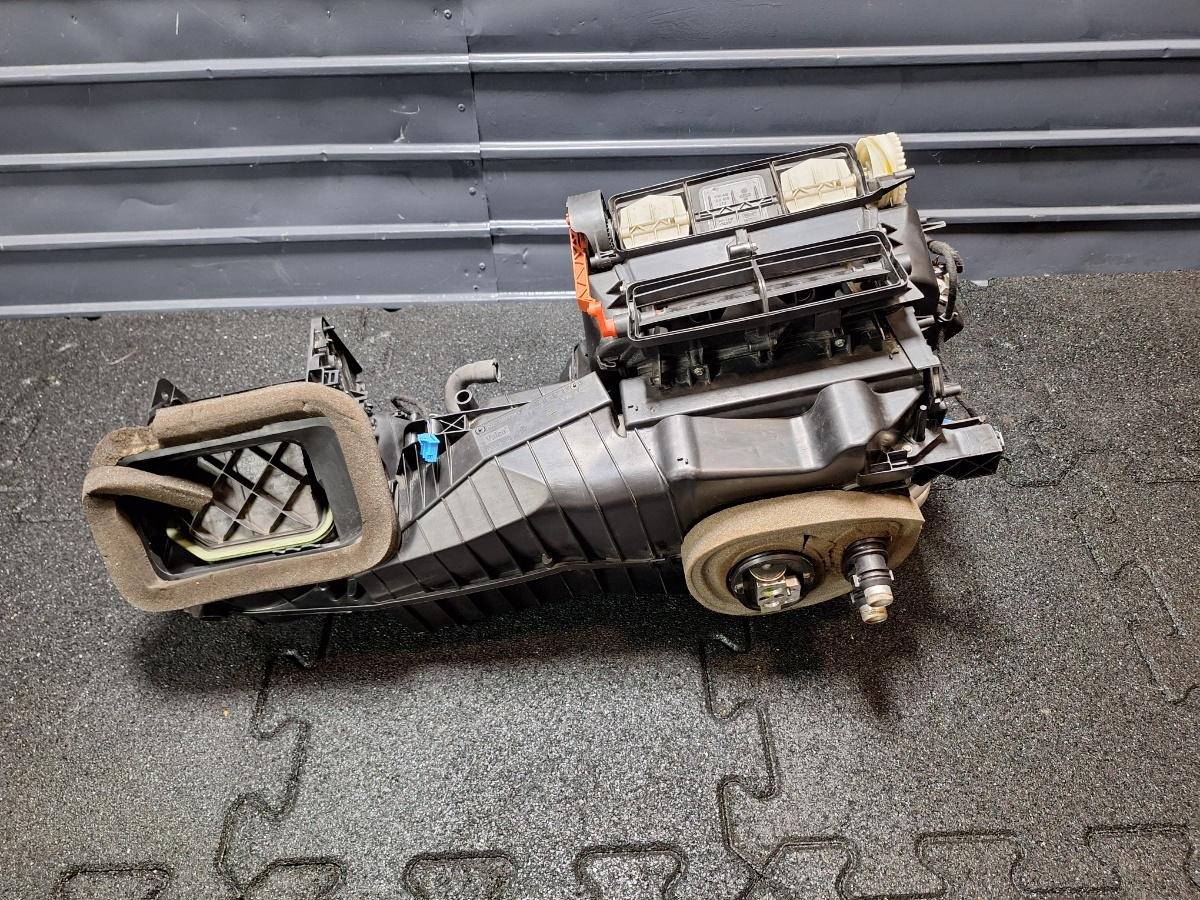 Carcasa aeroterma VOLKSWAGEN GOLF V 1K1 2003 - 2009 TDI BKC, BLS, BXE 1K1820308B