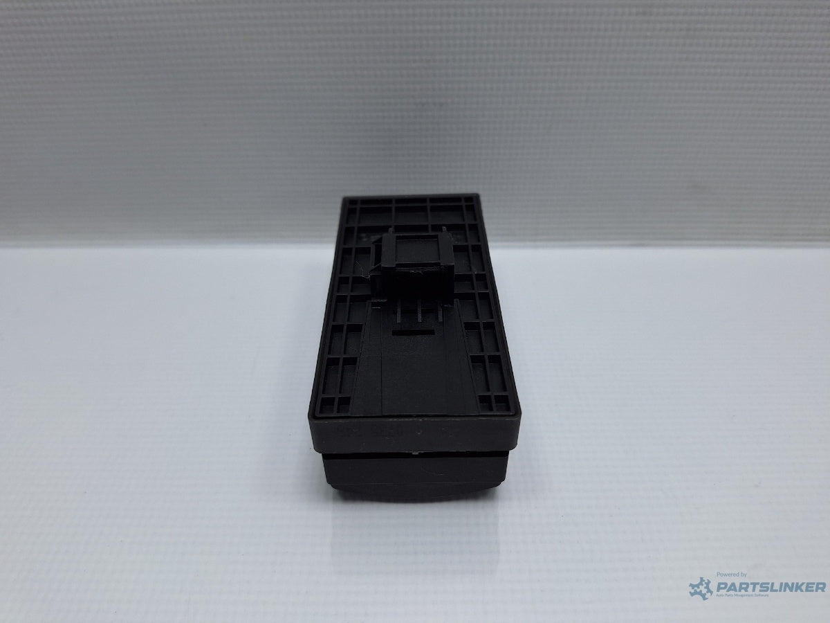 Comanda geamuri electrice AUDI A3 II Sportback 8PA 2004 - 2015 TDI BKC, BLS, BXE 4F0959851