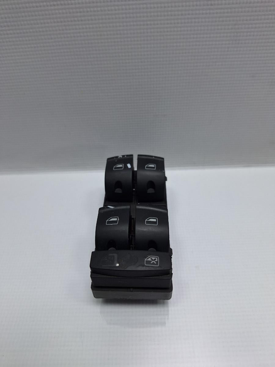 Comanda geamuri electrice AUDI A3 II Sportback 8PA 2004 - 2015 TDI BKC, BLS, BXE 4F0959851