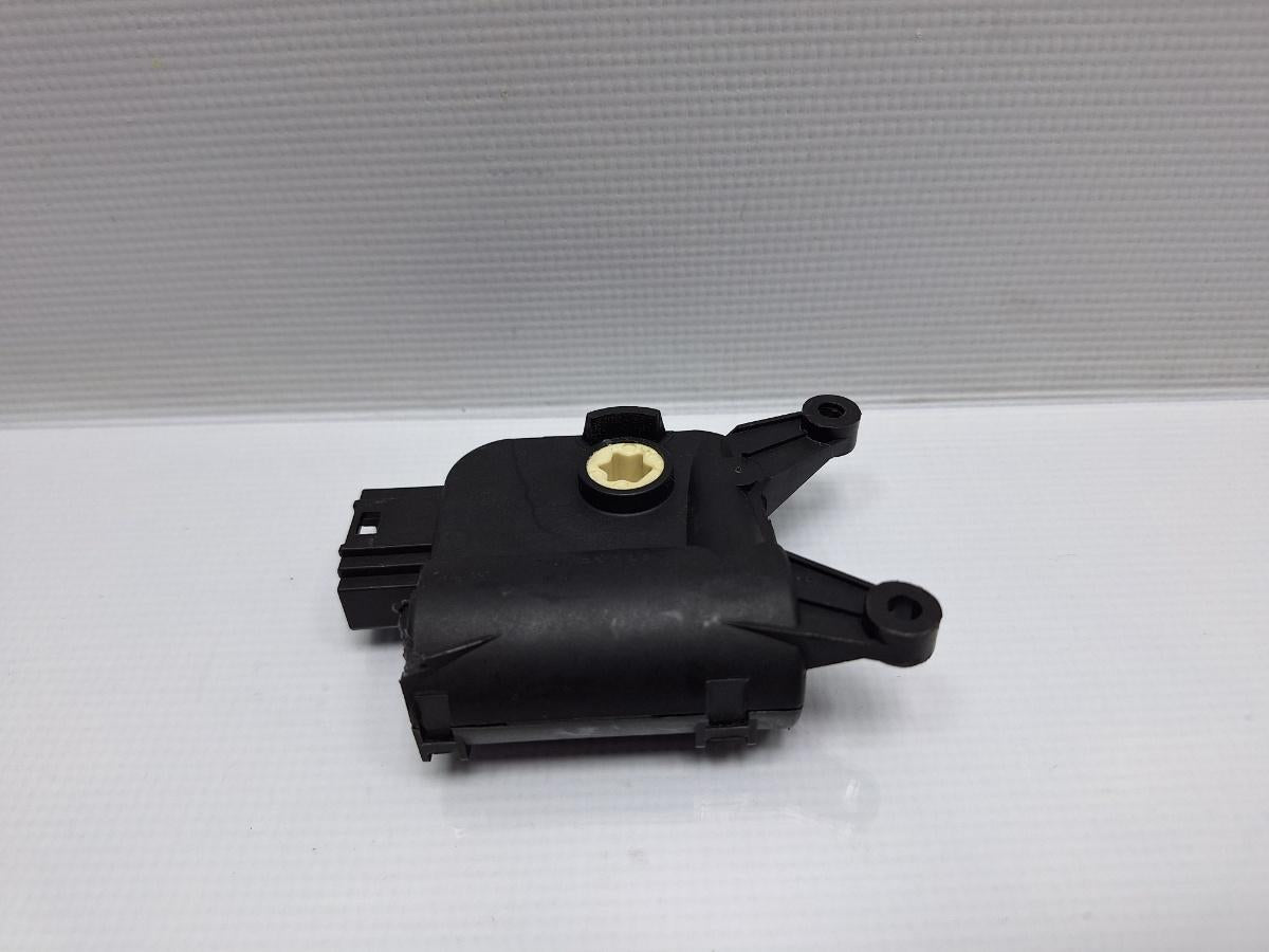 Actuator/motoras clapeta aer AC AUDI A3 II Sportback 8PA 2004 - 2015 TDI BKC, BLS, BXE 1K2907511G