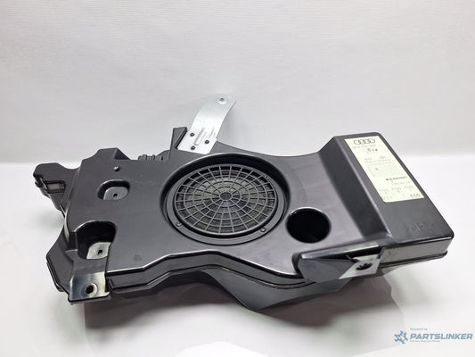 Subwofer AUDI A3 II Sportback 8PA 2004 - 2015 TDI BKC, BLS, BXE 8P4035382