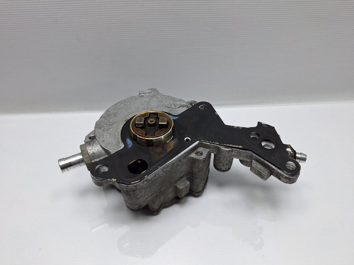 Pompa de vacuum AUDI A3 II Sportback 8PA 2004 - 20151.9 TDI BKC, BLS, BXE 038145209C