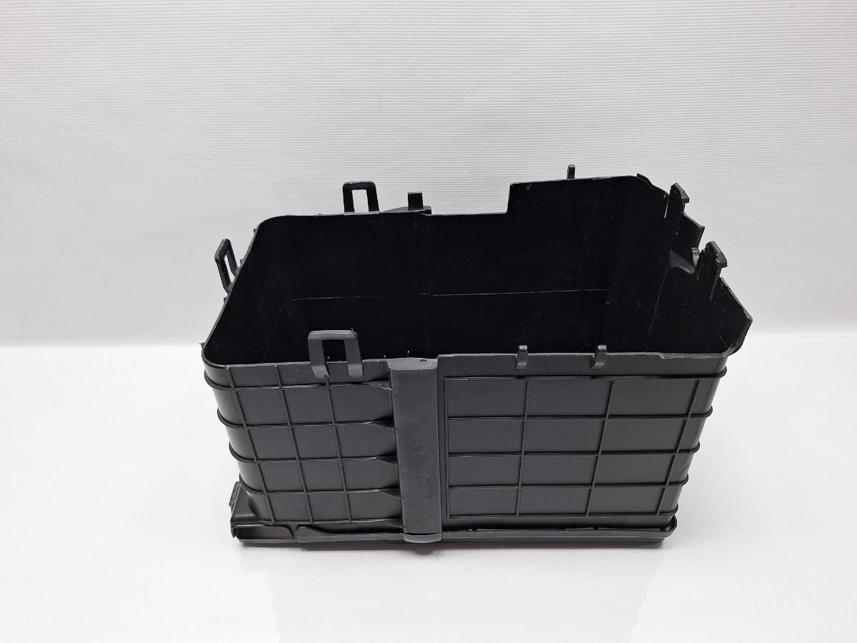 Carcasa baterie AUDI A3 II Sportback 8PA 2004 - 2015 TDI BKC, BLS, BXE 1K0915335B , 1K0915336
