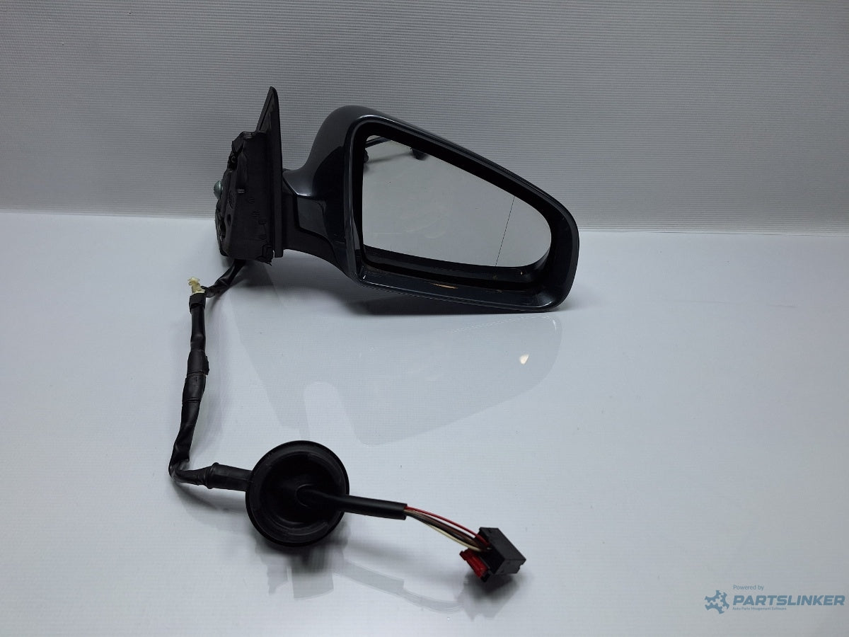 Oglinda LX7Z dreapta AUDI A3 II Sportback 8PA 2004 - 2015 TDI BKC, BLS, BXE 8P2858532K