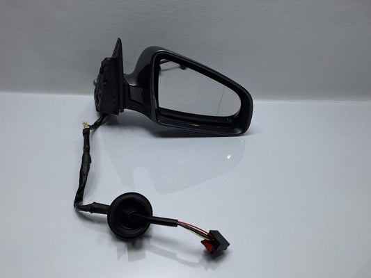 Oglinda LX7Z dreapta AUDI A3 II Sportback 8PA 2004 - 2015 TDI BKC, BLS, BXE 8P2858532K
