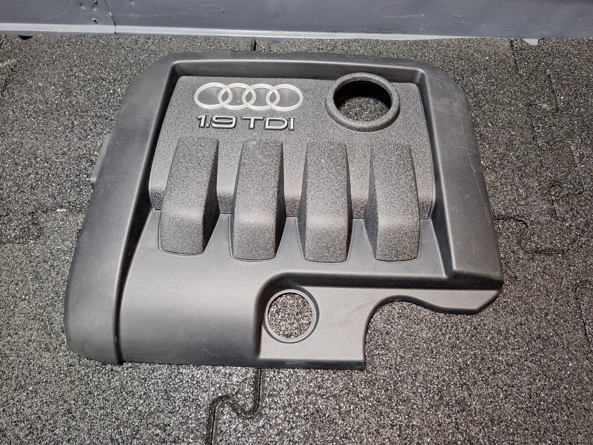 Capac ornament motor AUDI A3 II Sportback 8PA 2004 - 2015 TDI BKC, BLS, BXE 03G103925BL