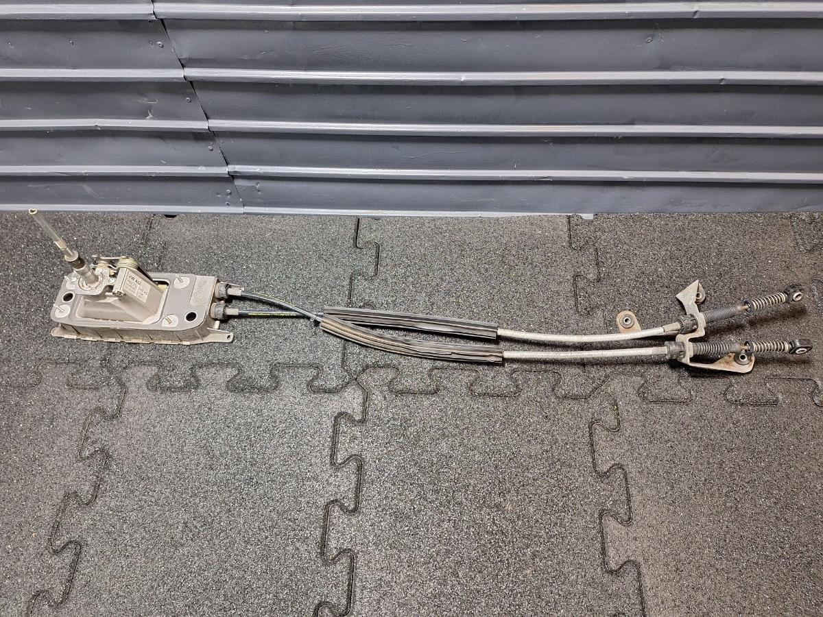 Suport timonerie schimbator de viteze AUDI A3 II Sportback 8PA 2004 - 2015 TDI BKC, BLS, BXE 1K0711049AS , 1K0711789F