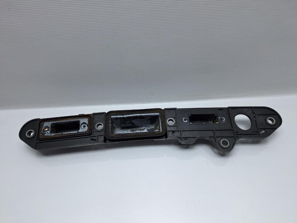 Eleron hayon/portbagaj  VOLKSWAGEN TOURAN 1T1, 1T2 2003 - 2010 TDI BMN 1T0827574L