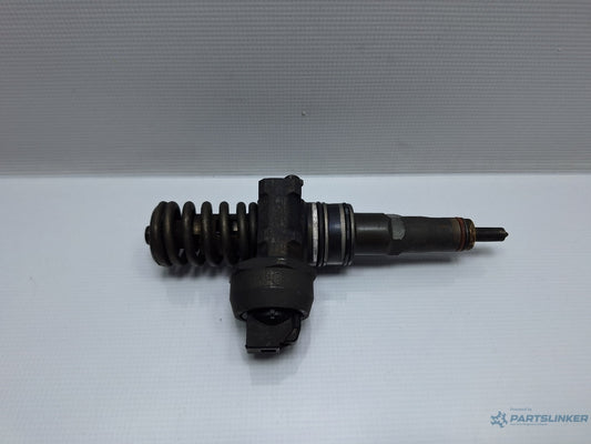 Injector VOLKSWAGEN CADDY III Estate 2KB, 2KJ, 2CB, 2CJ 2004 - 2015 TDI BJB, BLS 0414720215 038130073AG
