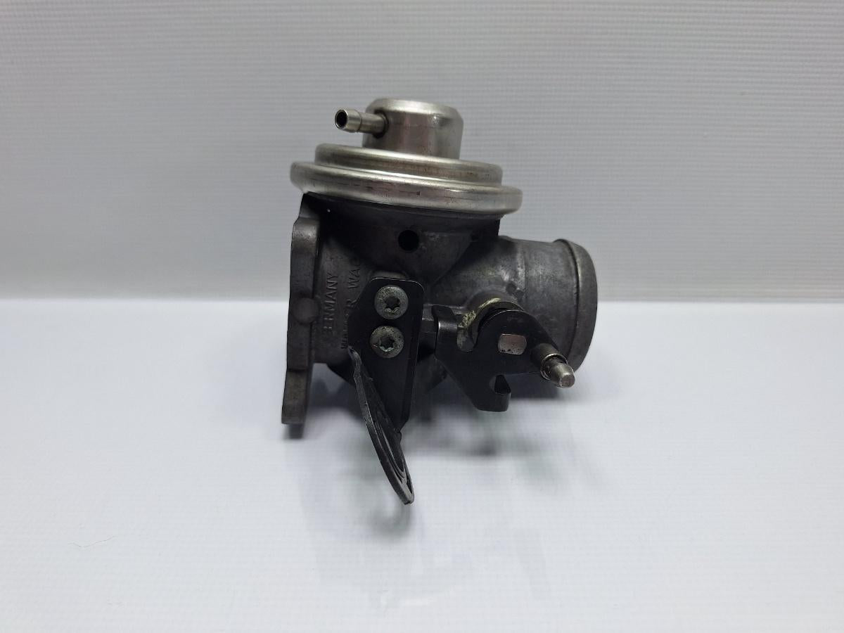 Supapa EGR VOLKSWAGEN PASSAT Estate 3B5 1997 - 2001 TDI AJM, ATJ 038129637 , 038131501E
