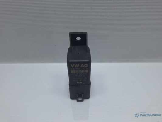 Releu bujii VOLKSWAGEN GOLF V 1K1 2003 - 2009 TDI BKC, BLS, BXE 03G907282A