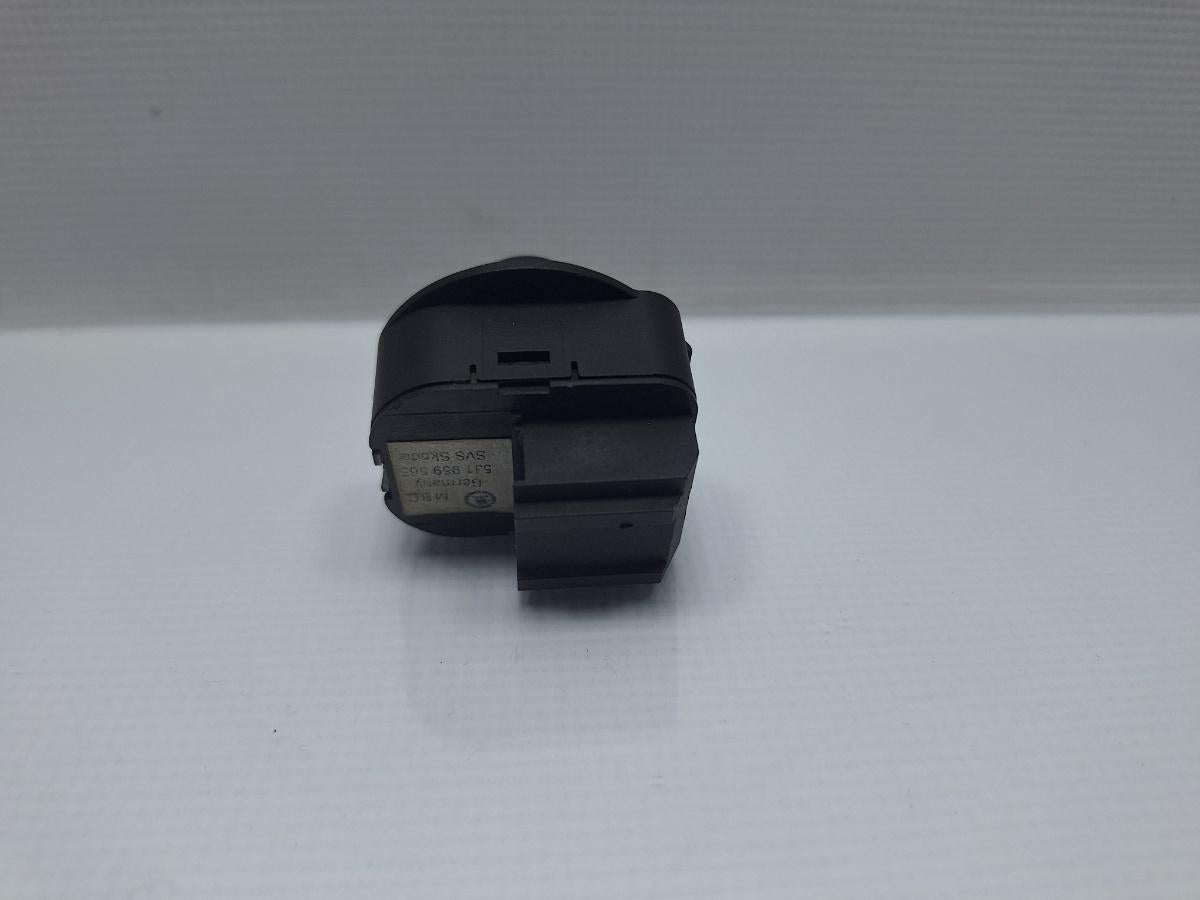Buton reglaj oglinzi SKODA FABIA II 542 2006 - 2014 TDI CAYC 5J1959565