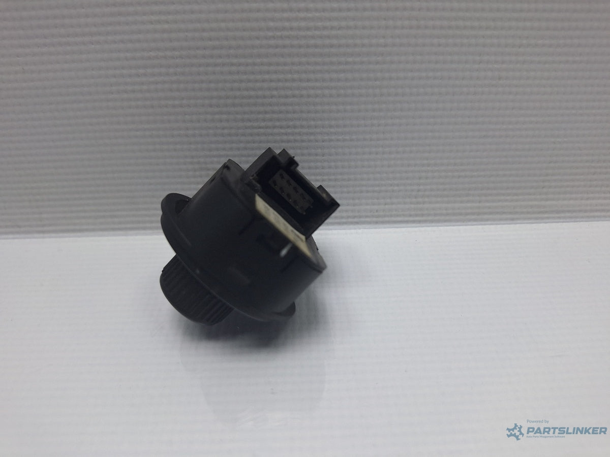Buton reglaj oglinzi SKODA FABIA II 542 2006 - 2014 TDI CAYC 5J1959565