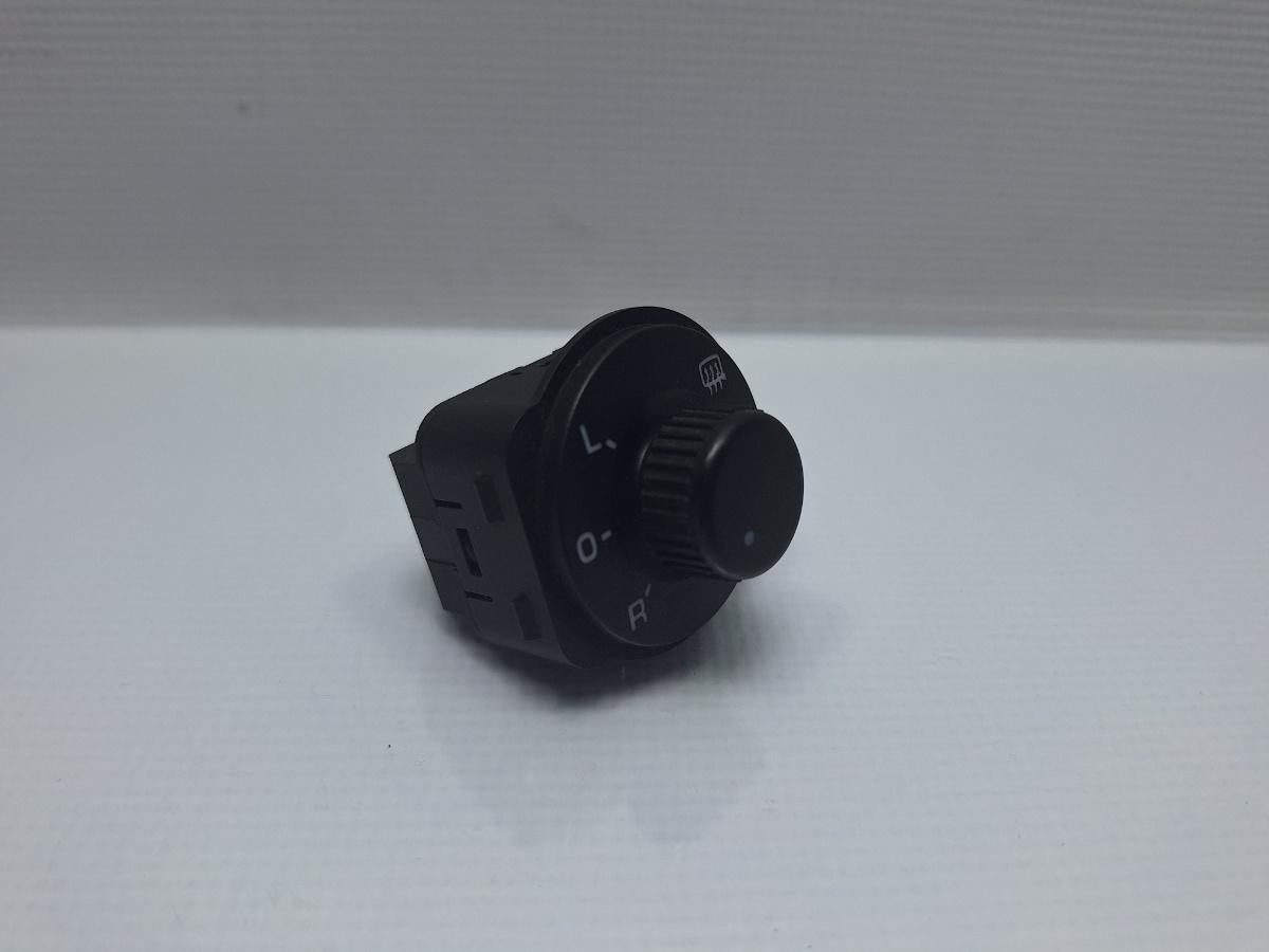 Buton reglaj oglinzi SKODA FABIA II 542 2006 - 2014 TDI CAYC 5J1959565