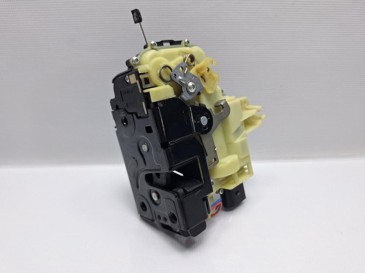 Broasca usa stanga fata SKODA OCTAVIA 1U2 1996 - 2010 16V AXP, BCA 3B1837015AP