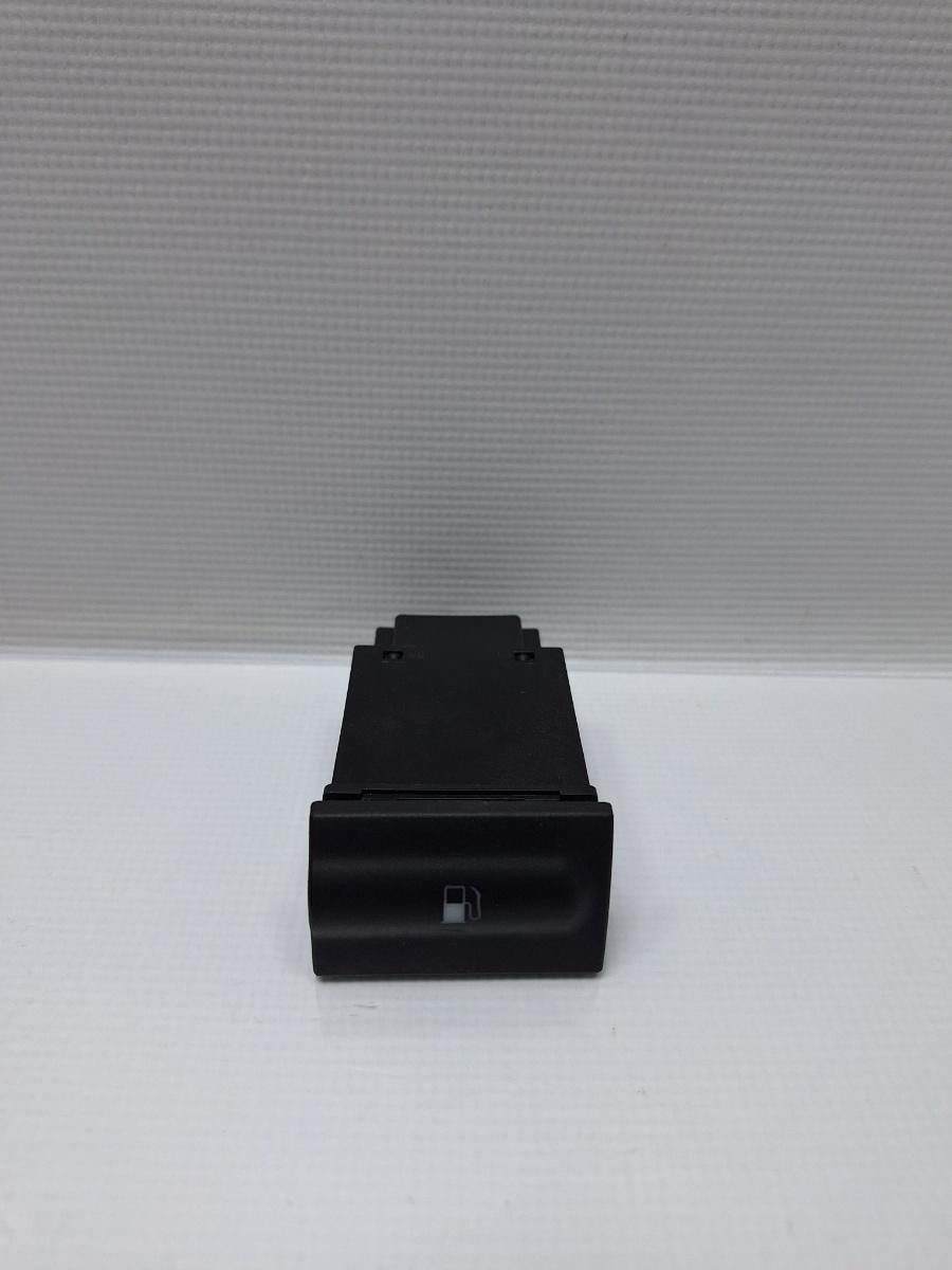 Buton deschidere usita rezervor SKODA OCTAVIA 1U2 1996 - 2010 16V AXP, BCA 1U0959833C