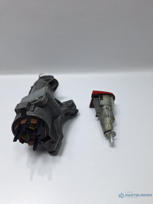 Contact cu butuc si cheie SKODA OCTAVIA 1U2 1996 - 2010 16V AXP, BCA 4B0905851C , 6Y0837168E