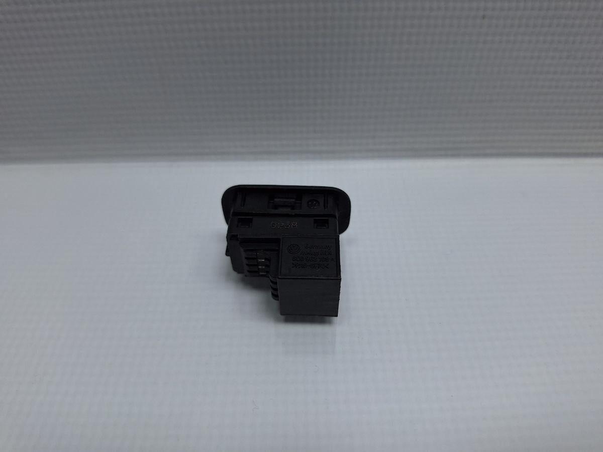 Buton alarma VOLKSWAGEN TIGUAN 5N_ 2007 - > TDI 4motion CBAB, CFFB, CLJA 6Q0962109A