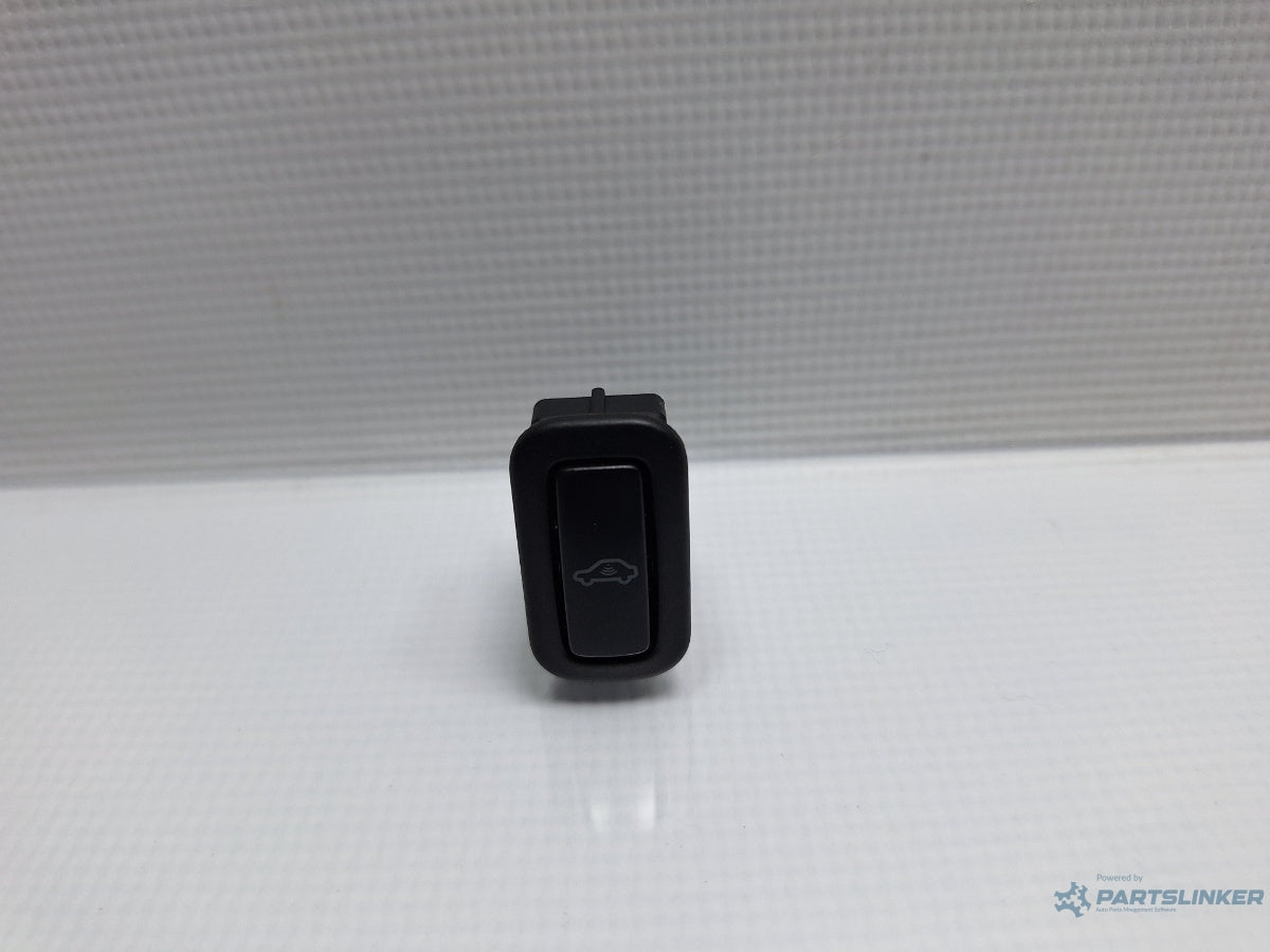Buton alarma VOLKSWAGEN TIGUAN 5N_ 2007 - > TDI 4motion CBAB, CFFB, CLJA 6Q0962109A