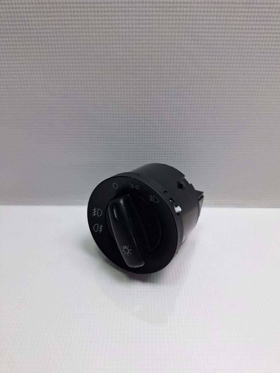 Bloc lumini VOLKSWAGEN TIGUAN 5N_ 2007 - > TDI 4motion CBAB, CFFB, CLJA 1K0941431BD