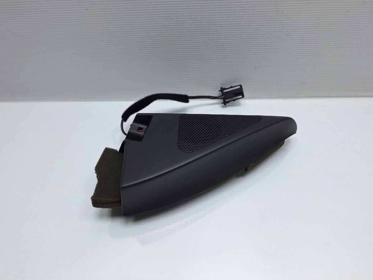 Cadru difuzor bord centrala stanga fata VOLKSWAGEN TIGUAN 5N_ 2007 - > TDI 4motion CBAB, CFFB, CLJA 5N0837993 , 5N0035412