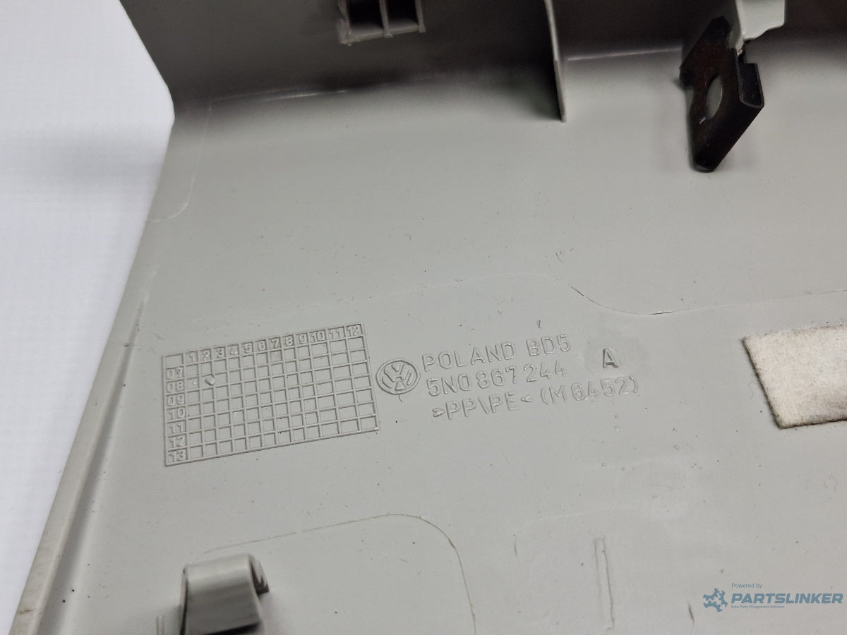 Ornament stalp centura dreapta VOLKSWAGEN TIGUAN 5N_ 2007 - > TDI 4motion CBAB, CFFB, CLJA 5N0867244A