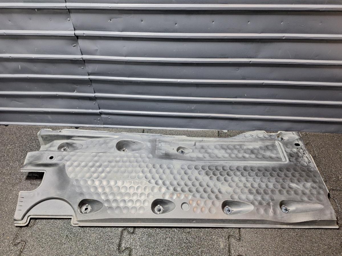 Scut podea dreapta VOLKSWAGEN TIGUAN 5N_ 2007 - > TDI 4motion CBAB, CFFB, CLJA 5N0825202
