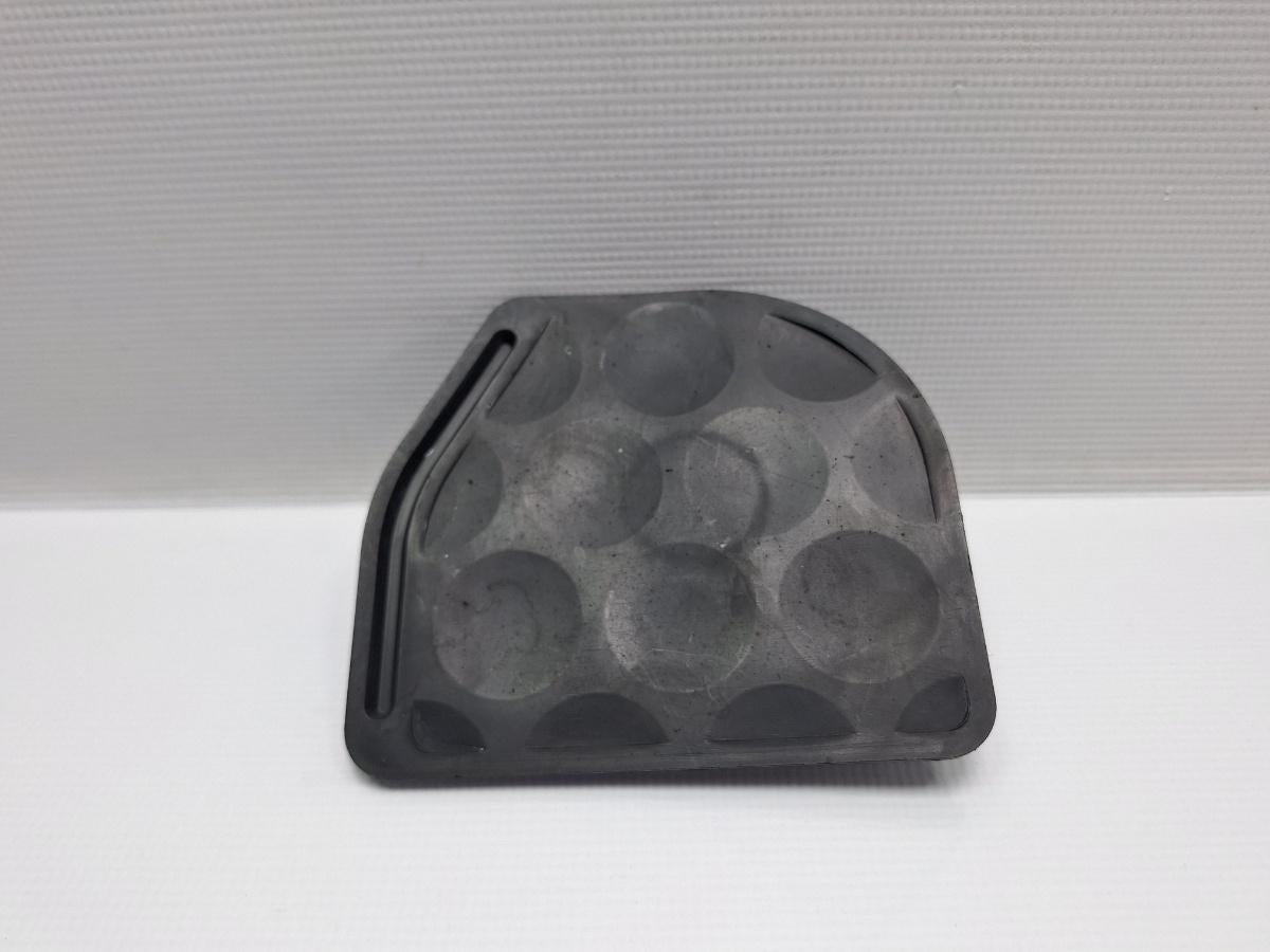 Capac scut podea stanga VOLKSWAGEN TIGUAN 5N_ 2007 - > TDI 4motion CBAB, CFFB, CLJA 5N0825961