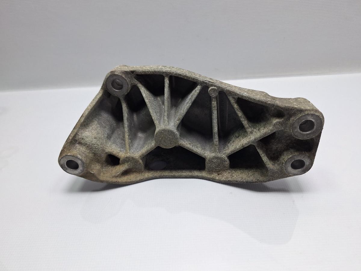 Suport  cutie de viteze VOLKSWAGEN TIGUAN 5N_ 2007 - > TDI 4motion CBAB, CFFB, CLJA 3C0199117J