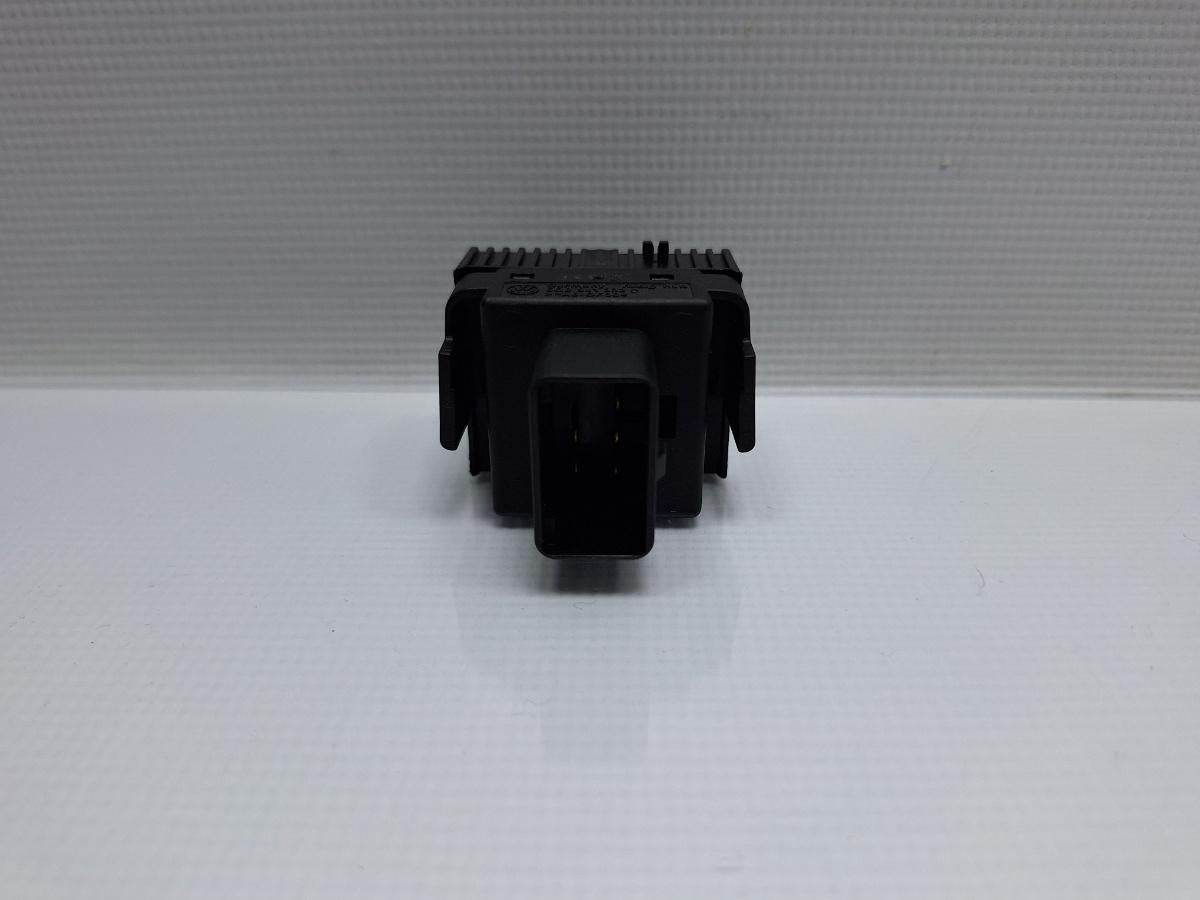 Buton nivel si intensitate lumini VOLKSWAGEN POLO 9N_ 2001 - 2012 16V AUA, BBY, BKY 6Q0941333C