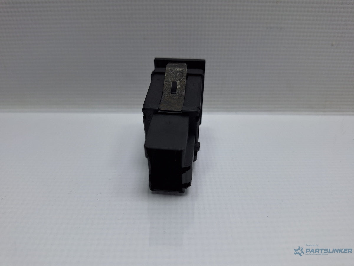 Buton avarie VOLKSWAGEN POLO 9N_ 2001 - 2012 16V AUA, BBY, BKY 6Q0953235A
