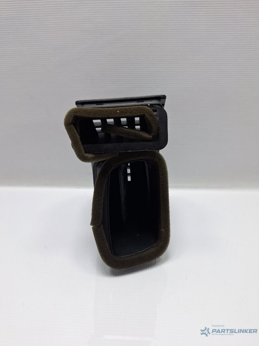 Grila aerisire dreapta VOLKSWAGEN POLO 9N_ 2001 - 2012 16V AUA, BBY, BKY 6Q0819704