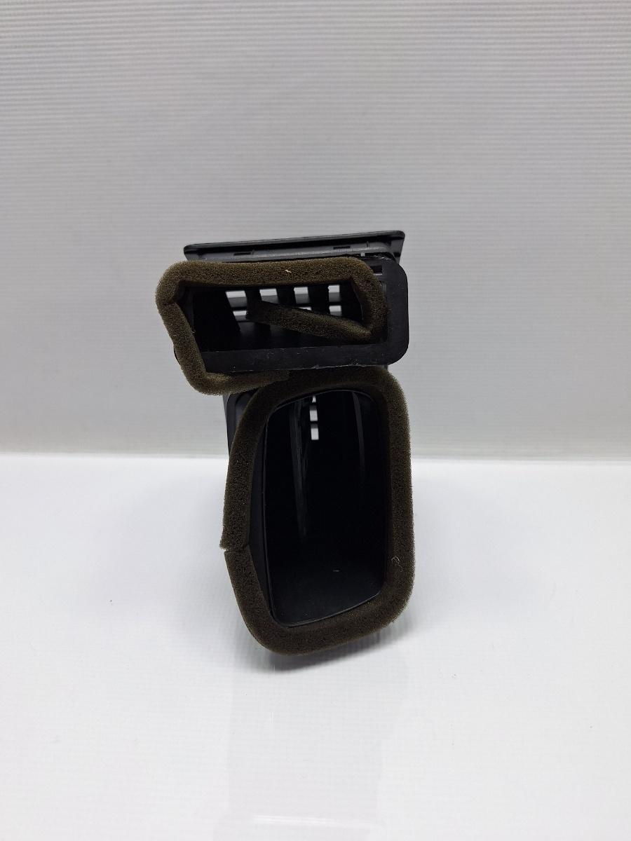 Grila aerisire dreapta VOLKSWAGEN POLO 9N_ 2001 - 2012 16V AUA, BBY, BKY 6Q0819704