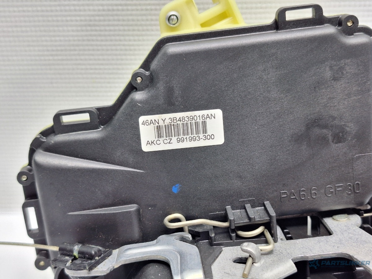 Broasca usa dreapta spate VOLKSWAGEN POLO 9N_ 2001 - 2012 16V AUA, BBY, BKY 3B4839016AN