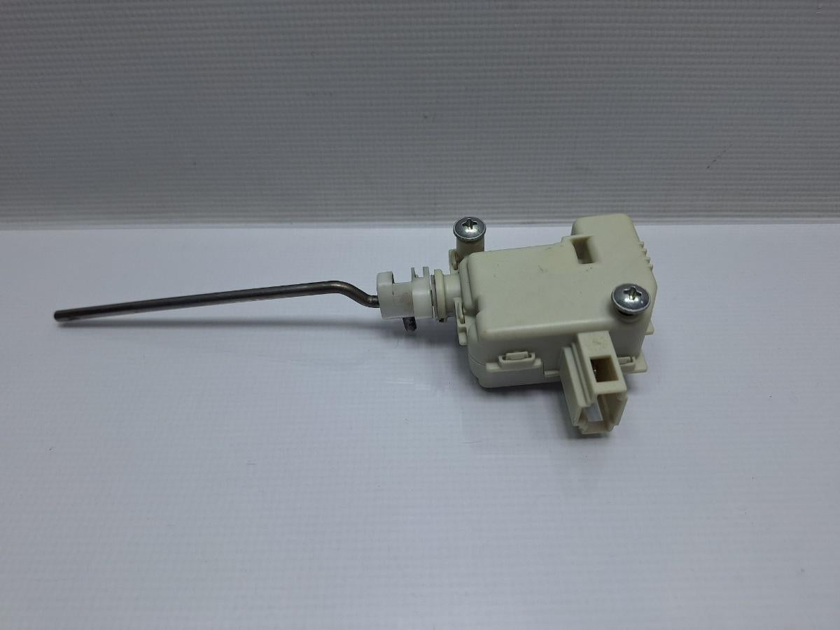 Actuator inchidere centralizata VOLKSWAGEN POLO 9N_ 2001 - 2012 16V AUA, BBY, BKY 6Q6810773A