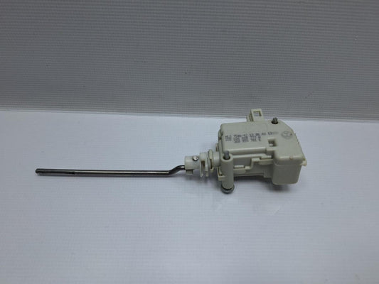 Actuator inchidere centralizata VOLKSWAGEN POLO 9N_ 2001 - 2012 16V AUA, BBY, BKY 6Q6810773A