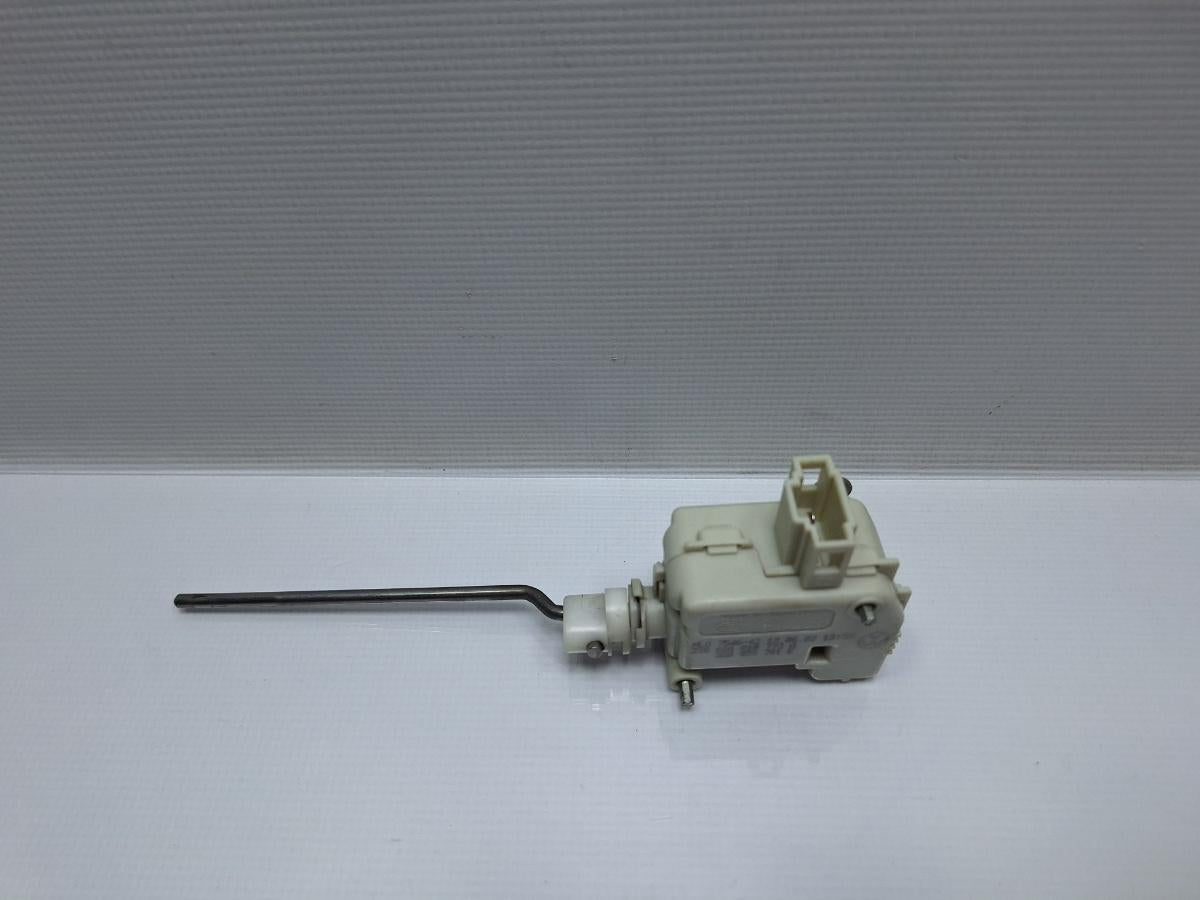 Actuator inchidere centralizata VOLKSWAGEN POLO 9N_ 2001 - 2012 16V AUA, BBY, BKY 6Q6810773A