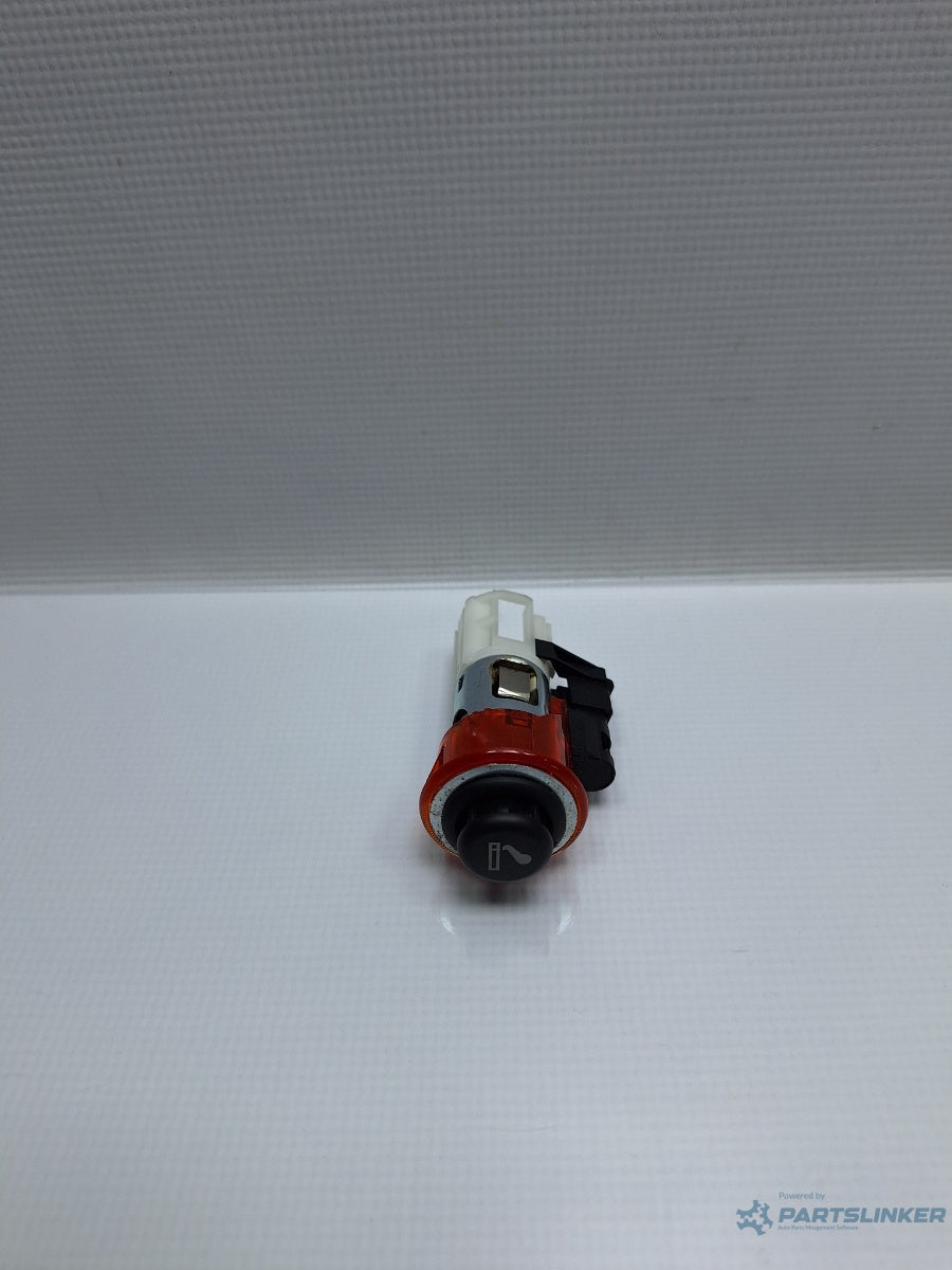 Priza 12V VOLKSWAGEN POLO 9N_ 2001 - 2012 16V AUA, BBY, BKY 1J0919309