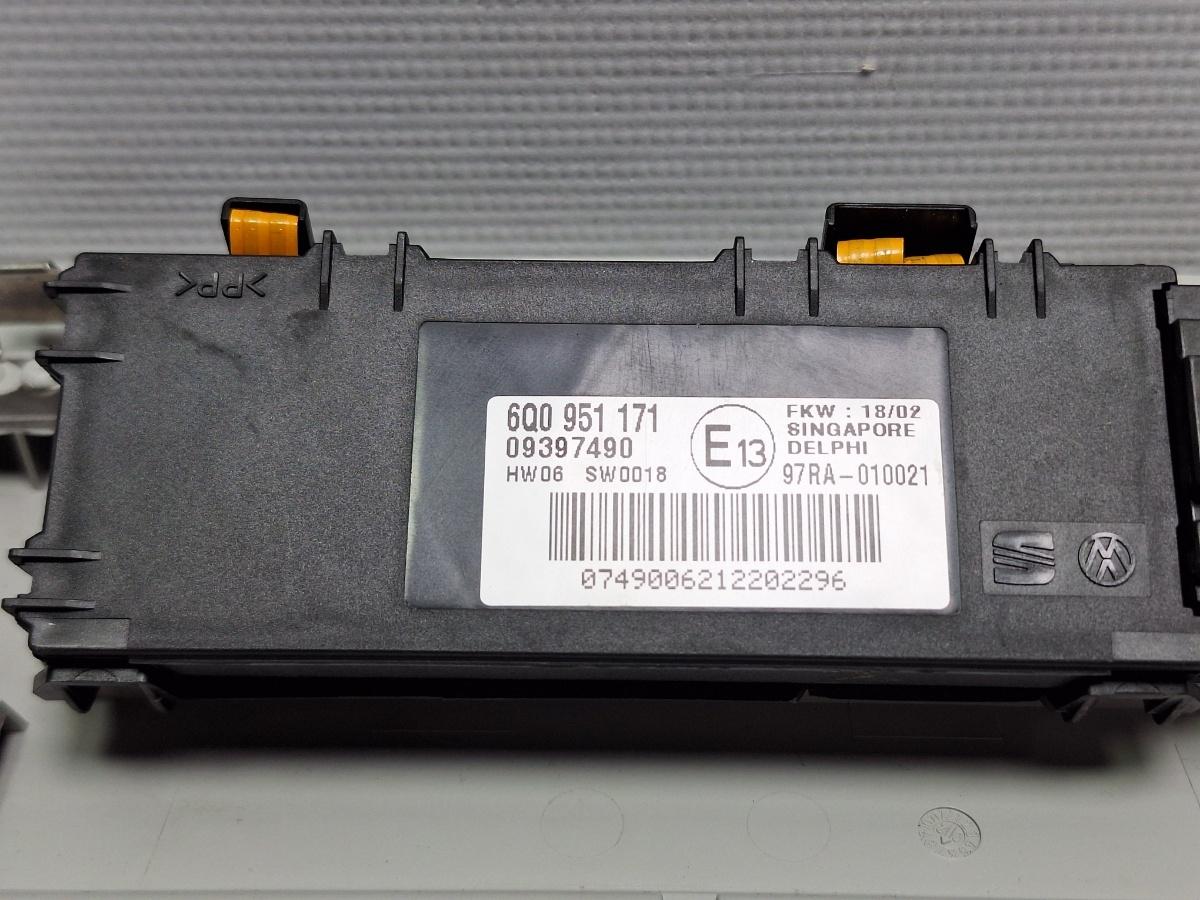 Senzor alarma VOLKSWAGEN POLO 9N_ 2001 - 20121.4 16V AUA, BBY, BKY 6Q0951171